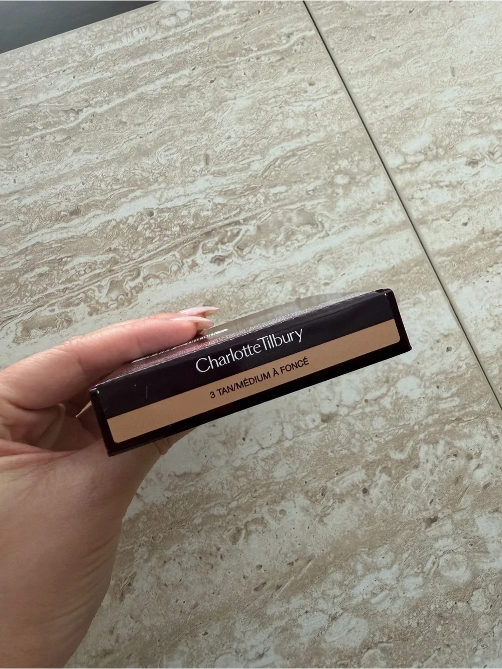 NIB Charlotte Tilbury Powder Compact in 3 Tan with Gold Case
